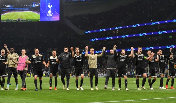 UCL: Gol Tunggal Donny Bawa Ajax Jungkalkan Spurs